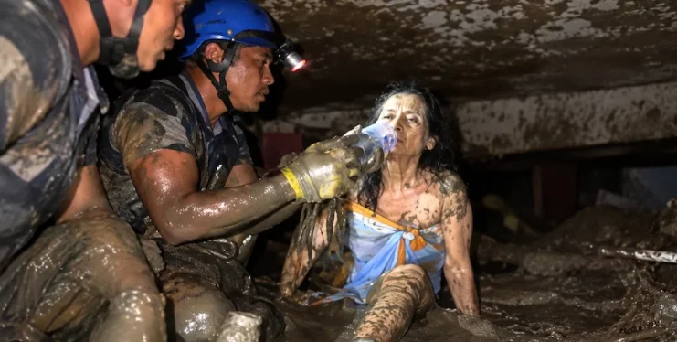 10 Days in Mud and Debris: Woman’s Rescue Brings Fresh Hope in Nepal Floods
