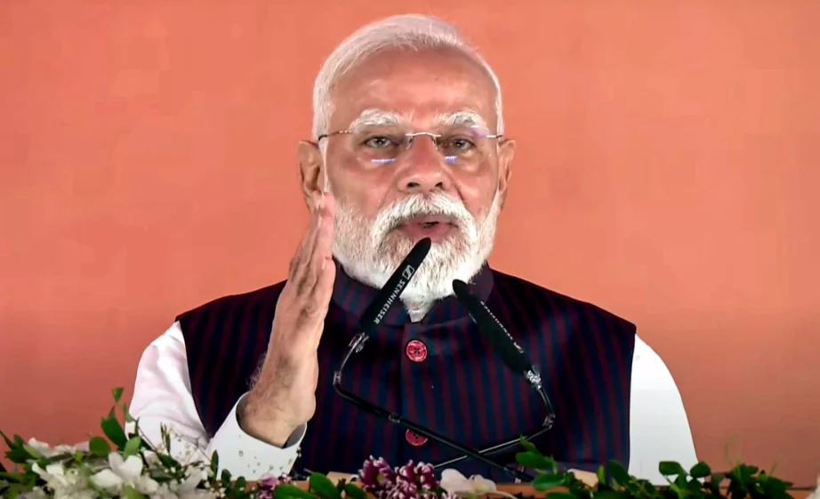 PM Modi speaks to mayor, DM of Varanasi on flood situation
