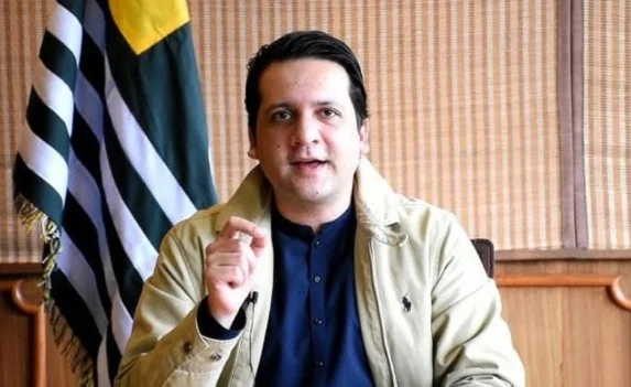 Nawaz Sharif Nominates Iftikhar Gillani for PoJK Prime Minister Post