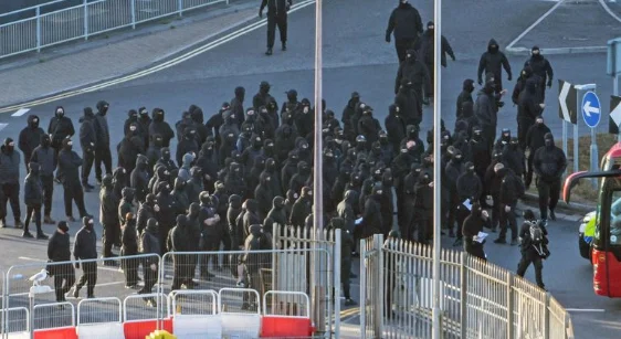 Masked Men Block Traffic To UK’s Dover Port Amid Protest