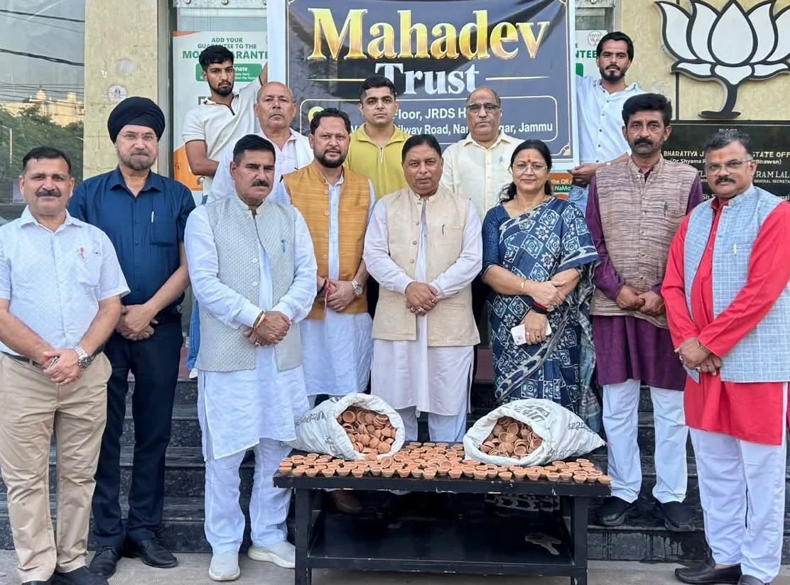 BJP receives 11,000 Diyas for Deepotsav under ‘Seva Sankalp Abhiyaan’: MP Sat
