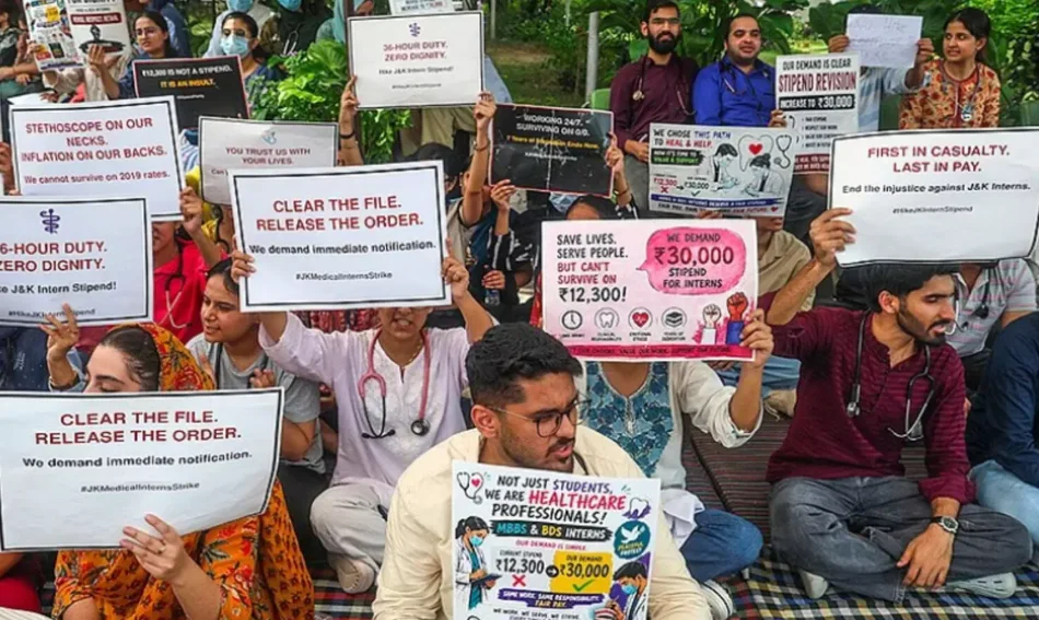 SKIMS Bemina interns begin hunger strike over stipend hike demand