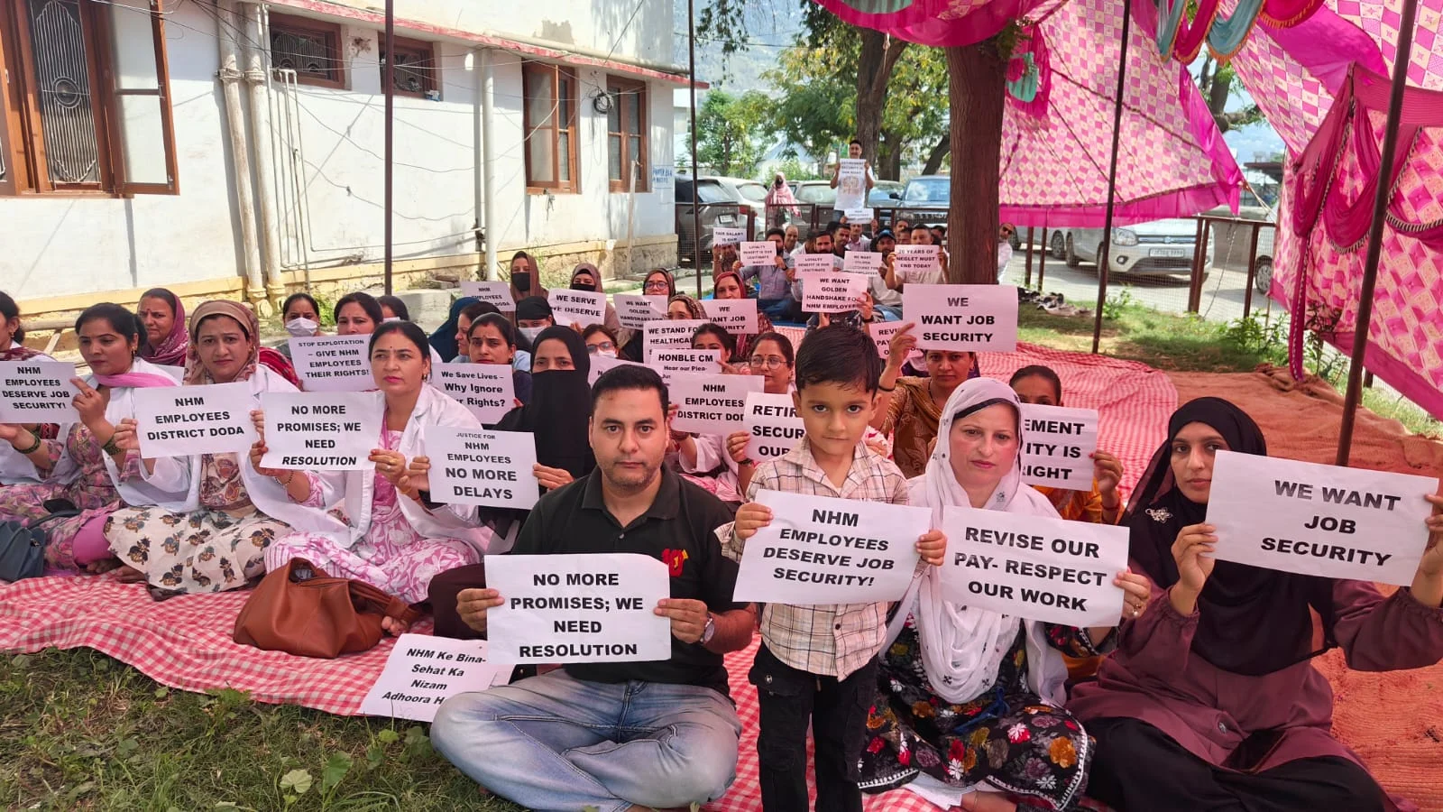 NHM Employees Observe Second Day of 72-Hour Strike Across Jammu Division