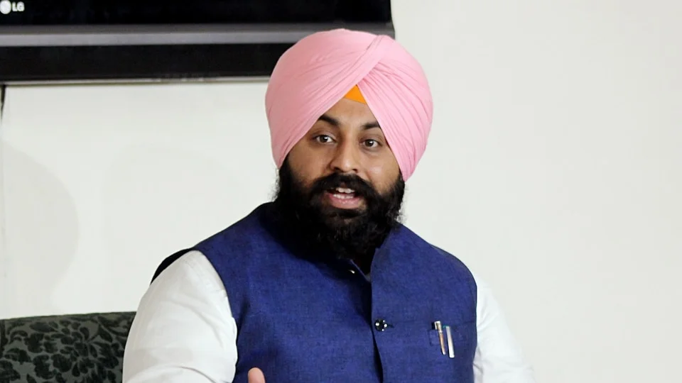 Punjab Assembly: Congress Seeks Education Minister’s Exit Over Paper Leaks